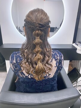 グランドライン(GRAND LINE) 《GRANDLINE友田千栄》お呼ばれヘア ハーフアップ 韓国ヘア