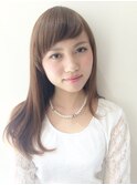 ツヤ髪活かすシンプルストレート