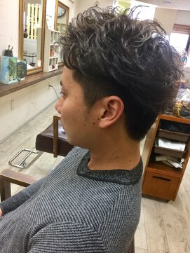 ファシオ ヘア デザイン(faccio hair design) ツーブロック×パーマ×アッシュ