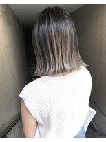 メリー(merry craftsman's factory) バレイヤージュグラデーションカラーハイライトアッシュベージュ