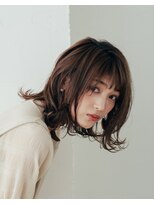 大人っぽいこなれミディ　ベージュ系ヴィーガンカラー