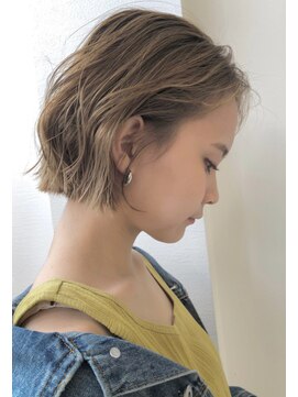 ロンドネートゥル 新潟(Lond naitre) 【Lond naitre本田】愛され大人ボブ/ペールベージュ　くびれヘア