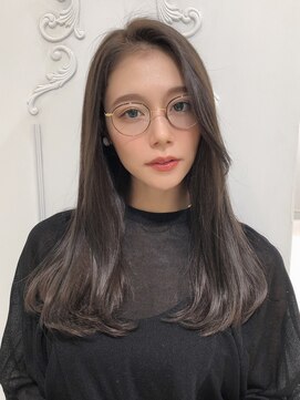 ラベスト バイ セロ 池袋メトロポリタン前(LOVEST by CERO) ロング/アッシュベージュ［池袋駅 髪質改善 酸性ストレート ]