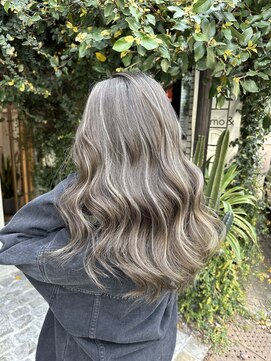 ディモアンド 表参道(Dimo&) ショコラ/アッシュ/ヘルシースタイル/ふんわりカール