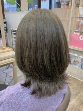 アルターリール(aL ter Rire) ミディアムレイヤー/オリーブベージュ/福原遼華