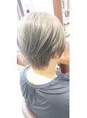 ブリーチホワイトシルバー