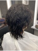 ウルフカット　スパイラルパーマ