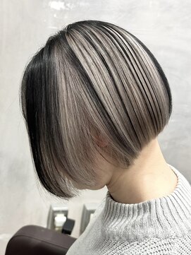 ロア 福岡天神本店(LORE) ダブルカラーミルクティーベージュカラーケアブリーチミニボブ