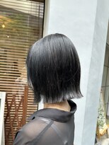 ロイド(Royd.)&nbsp;切りっぱなしボブぷつっとボブグレージュネビージュ