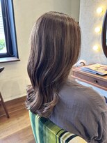 エルサフィロ キタハマ(el zafiro kitahama)&nbsp;30×40代×透明感×髪質改善×ファーストグレイ×明るい白髪染め