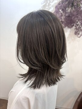 エルア 辻堂(LR.) 外はねくびれヘア