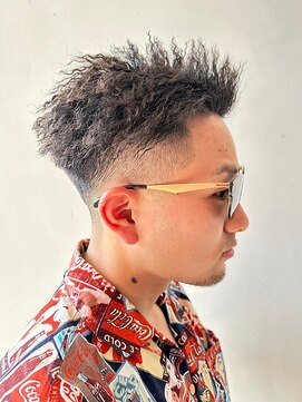 イーストハムアネーロ(EAST HAM anello) 躍動感あふれるメンズパーマ