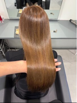 キング(K!ng) 縮毛矯正髪質改善ハイライトレイヤーカット枚方美容室エクステ