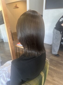 ラブヘアーグリーン(LOVEHAIRGREeN) 切りっぱなしボブ