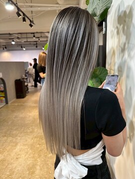 メリー オオサカ(Merly Osaka) 大人気のバレイヤージュ