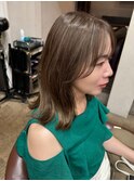 ハイライトカラー 白髪ぼかし 切りっぱなし外ハネボブ