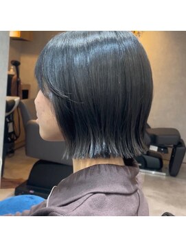 ソヨン 本厚木店(SOYON) 切りっぱなしボブ/外ハネボブ/黒髪ボブ