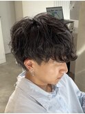 シャドウパーマ　無造作　韓国メンズ　シースルーマッシュ 