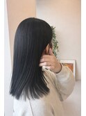 透明感と上品さをまとうアッシュグレージュ