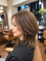 スリル ヘア アンド ネイル デザイン 恵比寿店(sulir hair and nail design)&nbsp;白髪ぼかしナチュラルウルフミディアムレイヤー40代50代