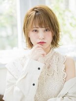 コム(com by neolive)&nbsp;エアリーな外ハネボブ