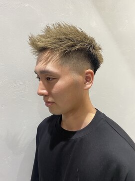 エル 横浜(eL) フェードカット　ジェットモヒカン