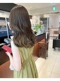*馴染むハイライトグレージュ 透明感 大人可愛いロングヘア