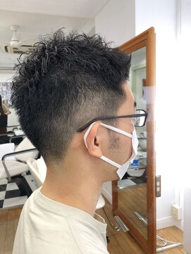 ヘッズ 本八幡店(HEADS) MEN'S HAIR センターパート ツイストスパイラル 韓国マッシュ