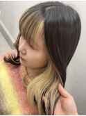 前髪インナー　ブロンドスタイル　イヤリングカラー