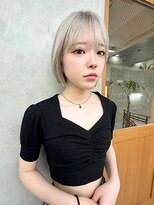 リアン(Lien)&nbsp;ブリーチカラー/ブロンドベージュ/ショートボブ