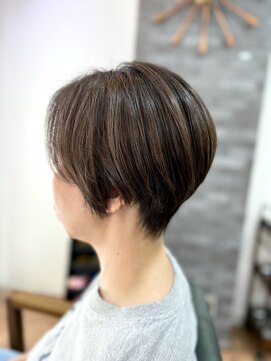 サウスイーストヘアー(SOUTH EAST Hair) 前下がりショート