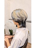 ネーヴェ アカバネ(Neve akabane) 裾カラーウルフ　ホワイトブロンド
