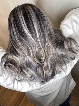 ベルヘアーデザイン 堺東(Belle hair Design) バレイヤージュイルミナカラーグレージュ韓国風堺東オリーブ