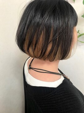 コワフュール ル ボア(Coiffure le bois) モードカジュアルボブ×インナーカラー