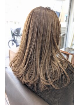 フリックフラック 西台店(Flic Flac) ロングヘア×アッシュ系カラー【西台/高島平】