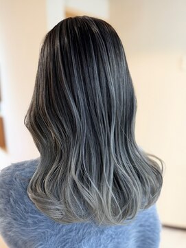 ブリッツ レボ(BLITZ-REVO) イメチェン/ピンクベージュ/アンブレラカラー/前髪/柏駅