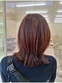艶感たっぷりの大人ミディアムレイヤー
