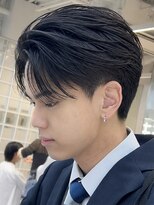 フィフス 大分(fifth)&nbsp;大分フェザーパーマメンズカットラウンドマッシュセンターパート