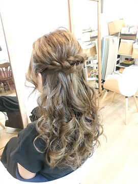 ロカット サロン(Roquat Salon) ロングハーフアップアレンジ 【ヘアアレンジ 立川/立川南口】