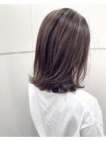 ラベスト キョウト(LOVEST)&nbsp;ハイライトあり透明感カラーのミディアムヘア