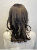 絶妙なグレージュ/外国人風/ルーズウェーブ/ミディアムレイヤー