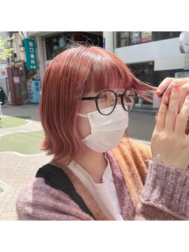 ヘアーメイクチック(HAIR MAKE CHiC) ピンクベージュベージュカラーダブルカラー透明感カラー