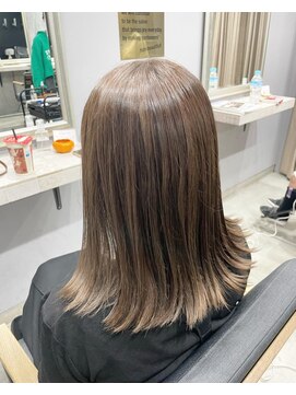 レイドバック(LAID BACK) 切りっぱなしボブ☆ハイライトグレージュ