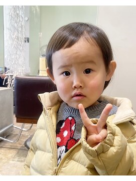 ピエドプールポッシュ(PiED DE POULE POCHE) 短め前髪のキッズカット