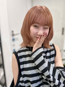 マリン(Marine) 20代30代ウルフレイヤーカットハイトーンベージュコーラルピンク