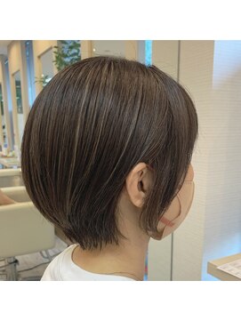 フィーカ(Fika) ハイライト×ショート