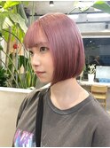 ハイトーン切りっぱなしショートボブミルクティーピンクベージュ