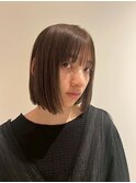 酸性ストレート＋ダークラベンダーアッシュで少しモードなボブ