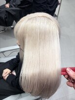 ソル 栄矢場町(SOL) 抜きっぱなしブロンド/パラパラブリーチ/サイドボニー