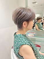 アース 栄店(HAIR&MAKE EARTH)&nbsp;earthショートレイヤーボブミルクティー丸みショートボブ